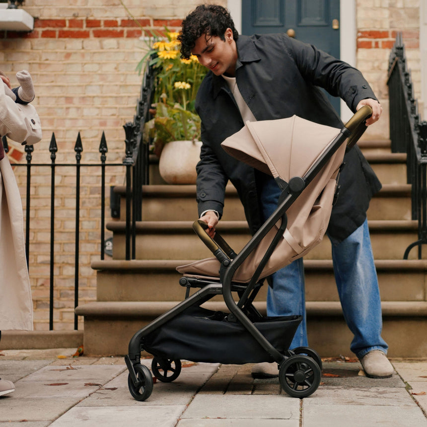Nia Stroller + Nia Pod - Champagne