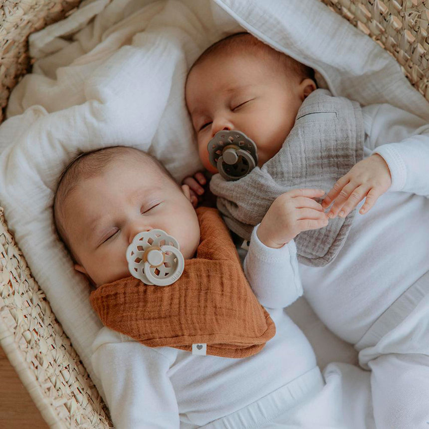 Suce Bohème (2) 6-18m - Ivoire Sauge (Grandeur 2)-Bibs-BIS-240101-CLÉMENT