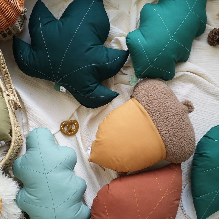 Coussin Feuille D`Érable - Vert-The Butter Flying-BUT-PILMAPFOR-CLÉMENT