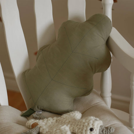 Coussin Feuille de Chêne - Olive-The Butter Flying-BUT-PILOAKOL-CLÉMENT