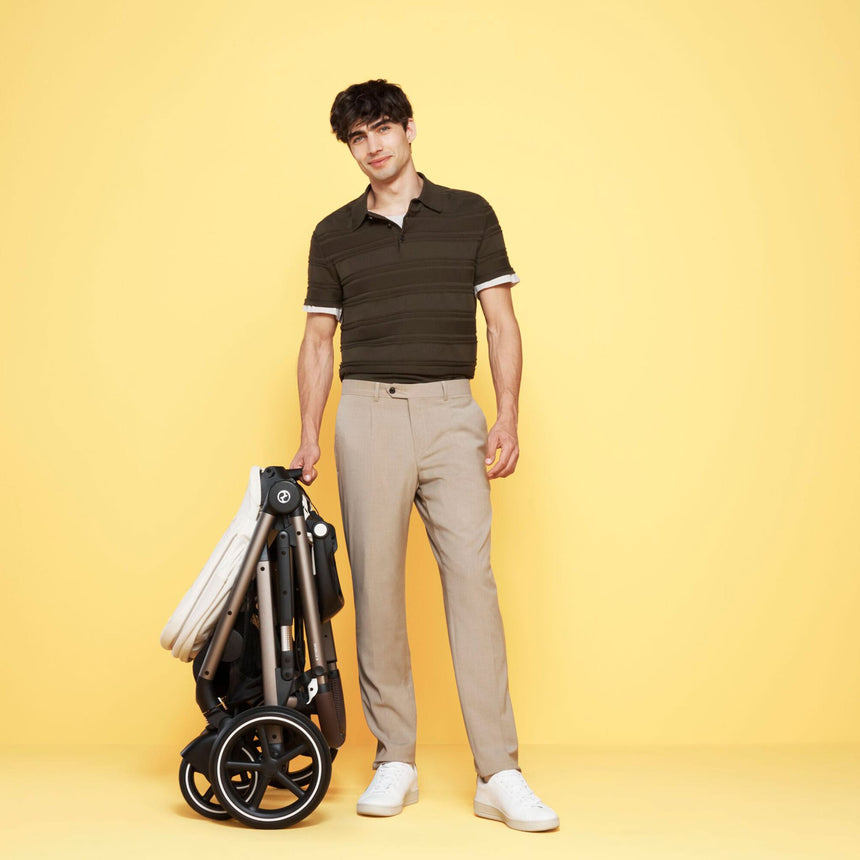 Poussette Gazelle S – Châssis couleur argent avec siège Noir Moon-Cybex-CYB-522004813-CLÉMENT