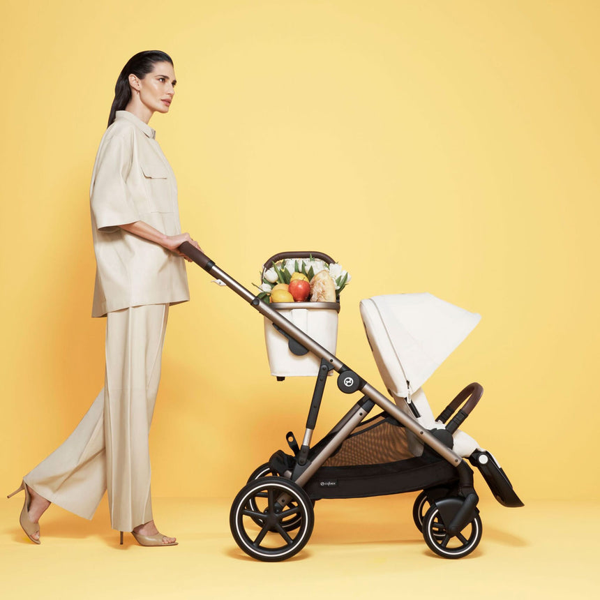Poussette Gazelle S – Châssis couleur argent avec siège Noir Moon-Cybex-CYB-522004813-CLÉMENT