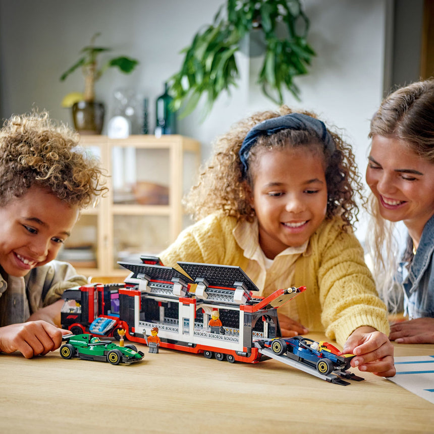 LEGO® City Le camion de F1® avec les voitures de F1® RB20 et AMR24-LEGO®-LGO-60445-CLÉMENT